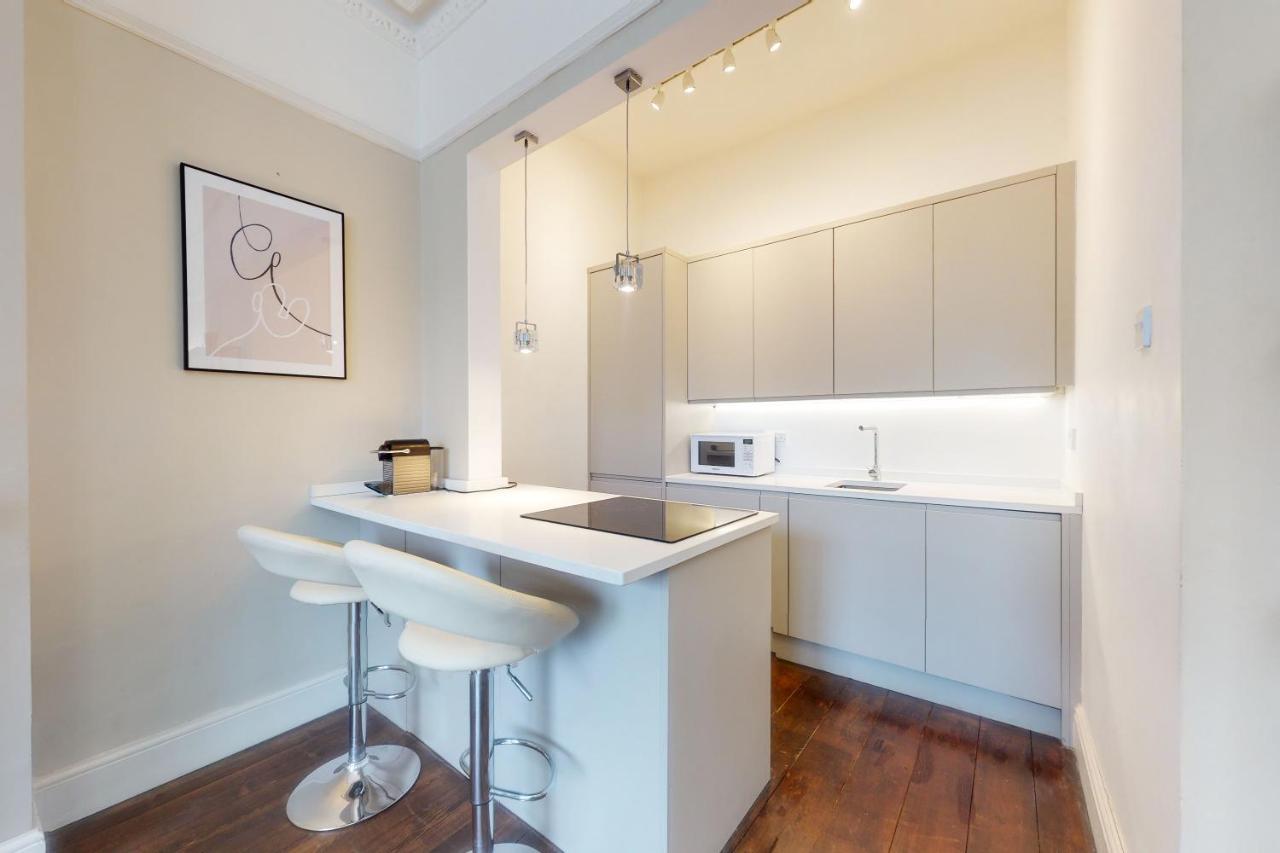 Super 1 Bedroom Flat In Hendon Near Middlesex University With Private Parking المظهر الخارجي الصورة